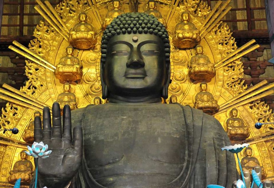 奈良県・東大寺の大仏殿にとんでもない過去が！？大仏さんの「柱の穴・鼻の穴と屋根・瓦」 の「由来・意味・歴史」